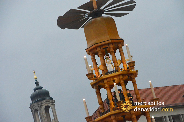 pirámide navideña de dresden